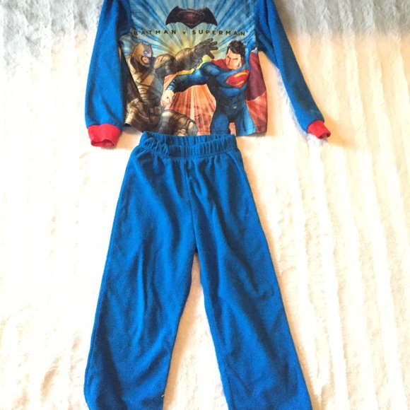 Boy 4 and 4/5 lot long and short sleeve - Picture 3 of 6